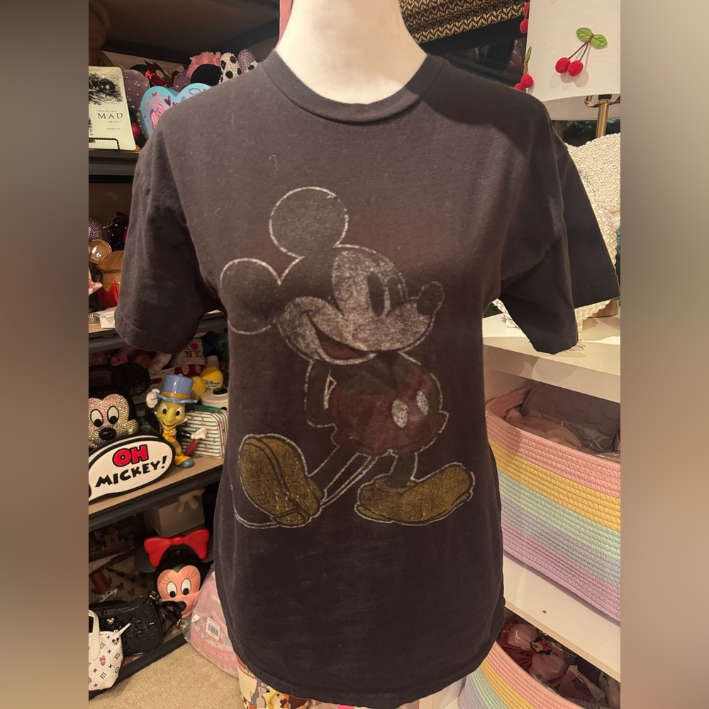 Disneyland Resort Vintage Soft Cotton Black Mickey Tshirt Size Small